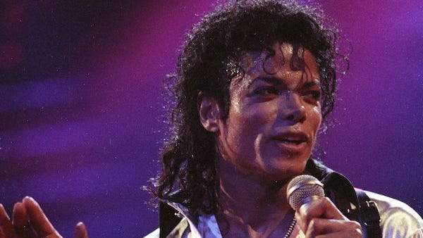 Michael Jackson’s estate seeks to recover $1 million in property stolen from singer’s home