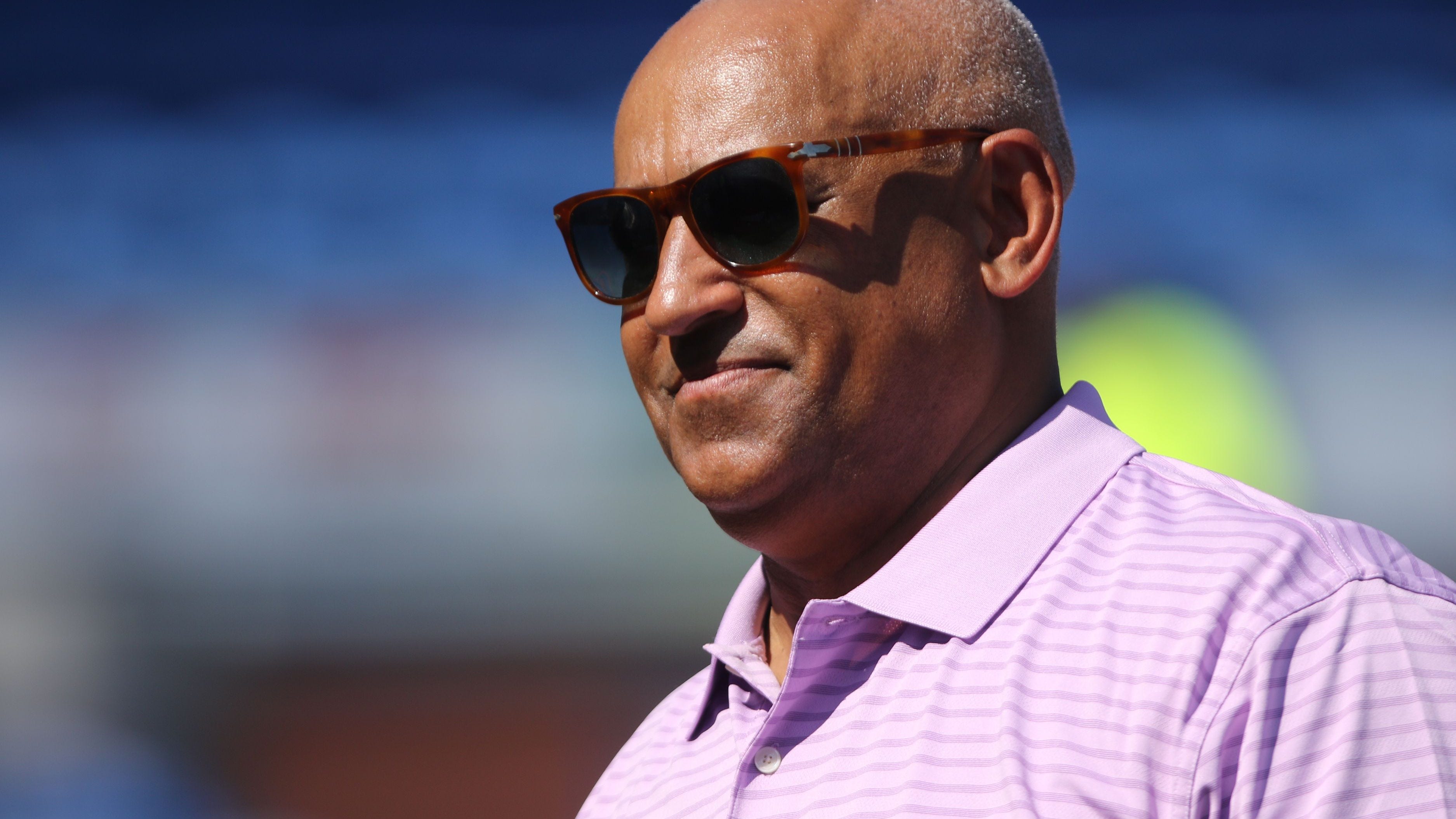 Omar Minaya open to helping Yankees front office in 'any way I can'