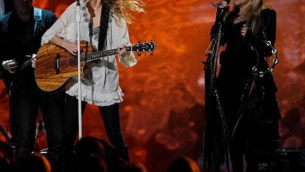 Stevie Nicks thanks Taylor Swift for writing song that helped her grieve the loss of Christine McVie
