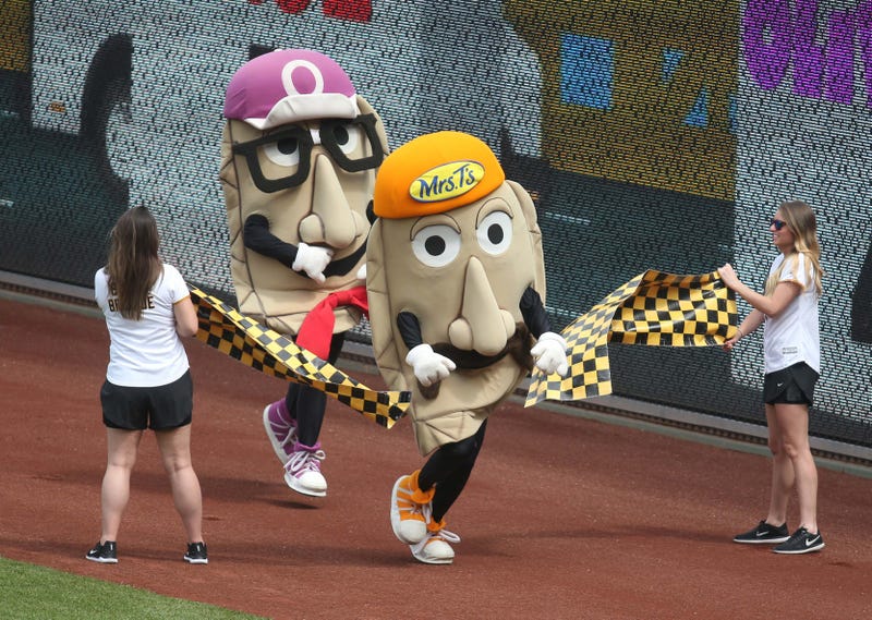 Bacon Burt beats out Oliver Onion