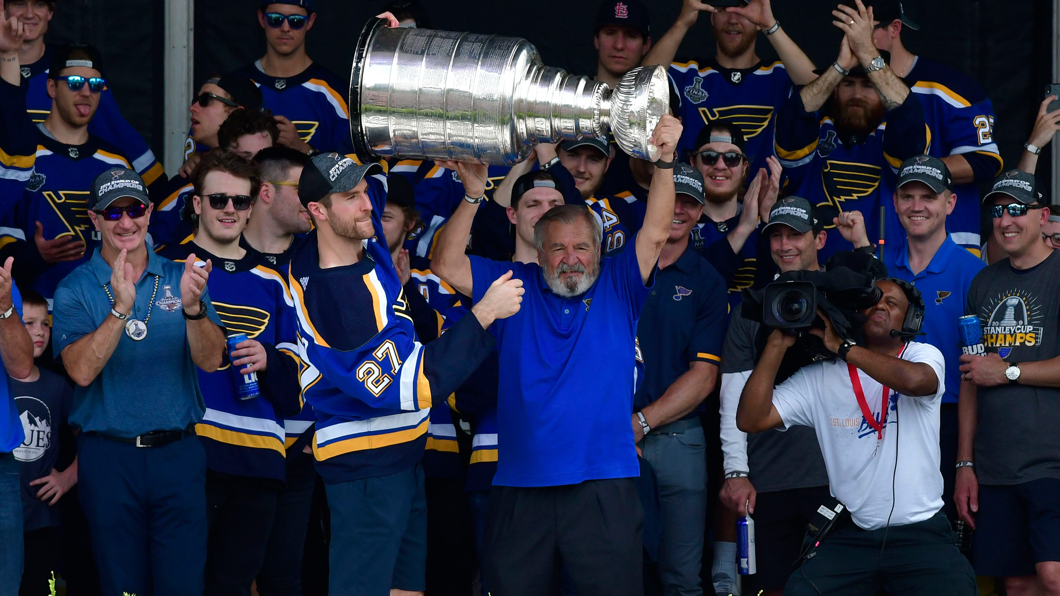 RIP No. 5: Blues nation reacts to heartbreaking news of Bobby Plager's death