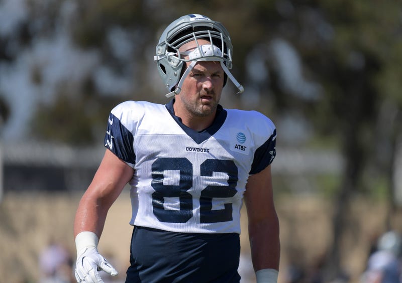 Jason Witten has returned to the Dallas Cowboys after announcing with ESPN for a season.