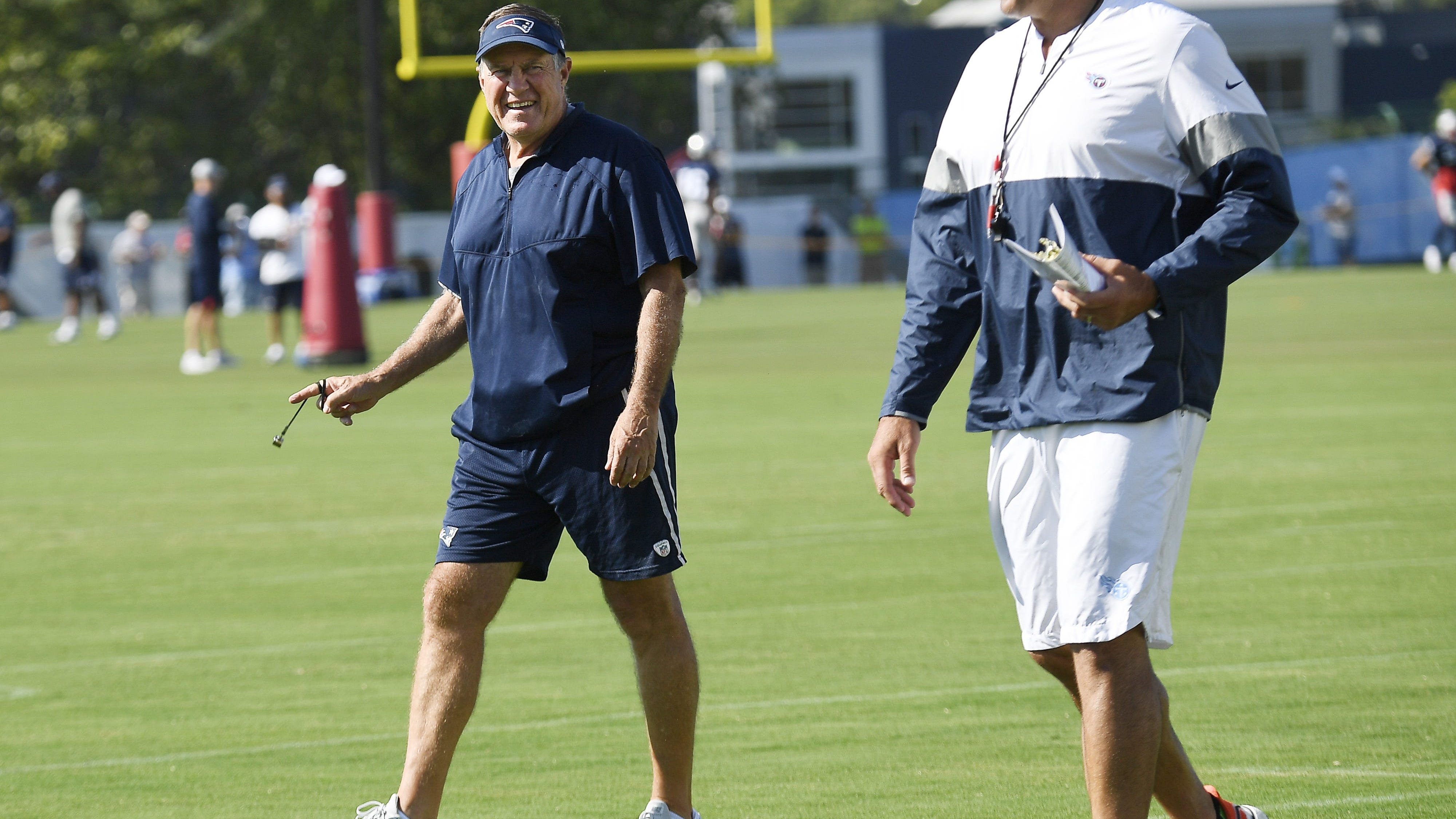 Decision on Bill Belichick reportedly 'completely independent' of Vrabel's availability