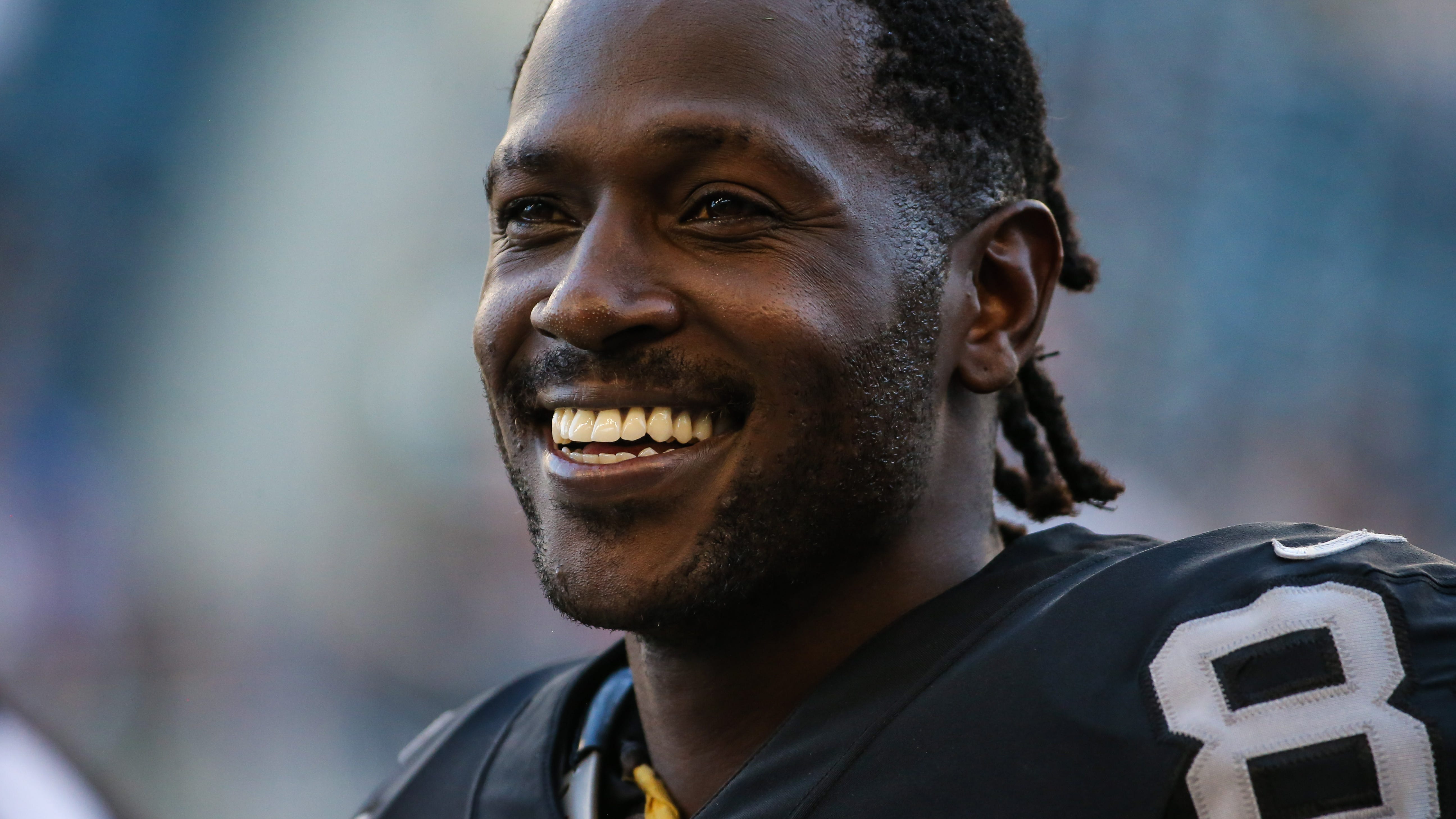 Antonio Brown Isn't Happy About Raiders Fining Him