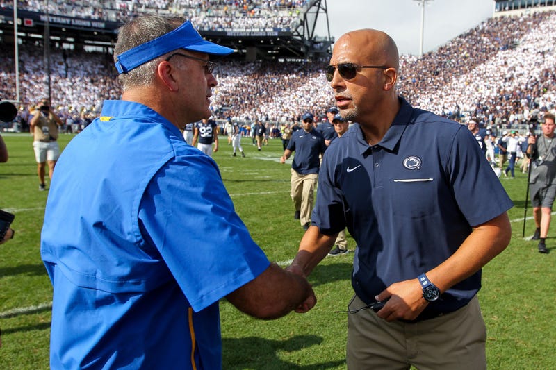 Pat Narduzzi and James Franklin shake hands