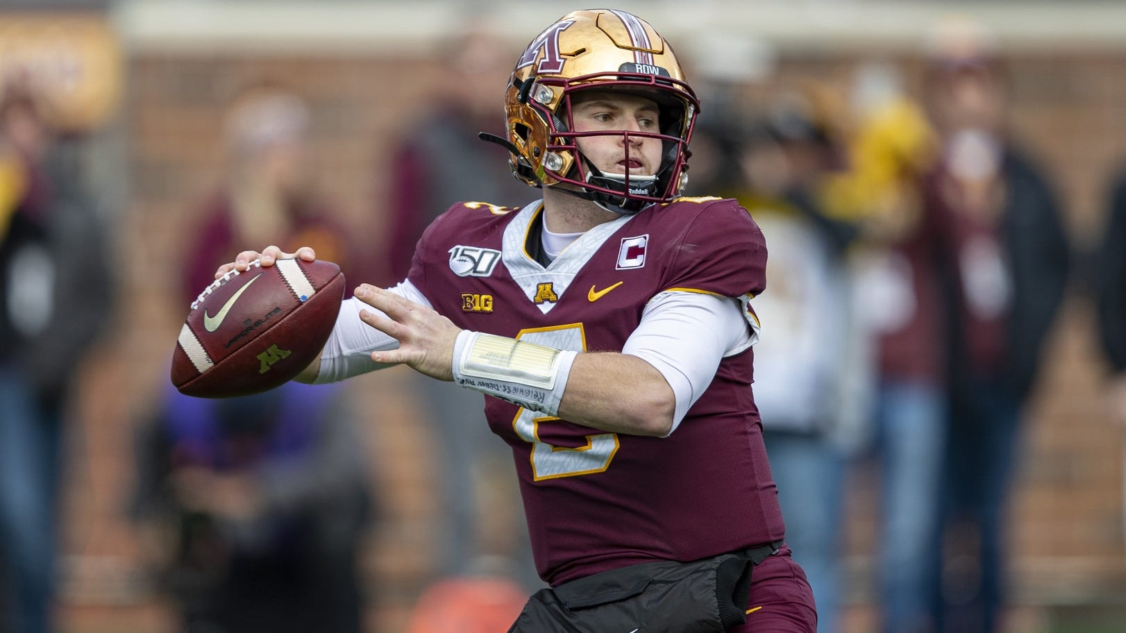 REPORT-Steelers sign free agent QB from Big 10
