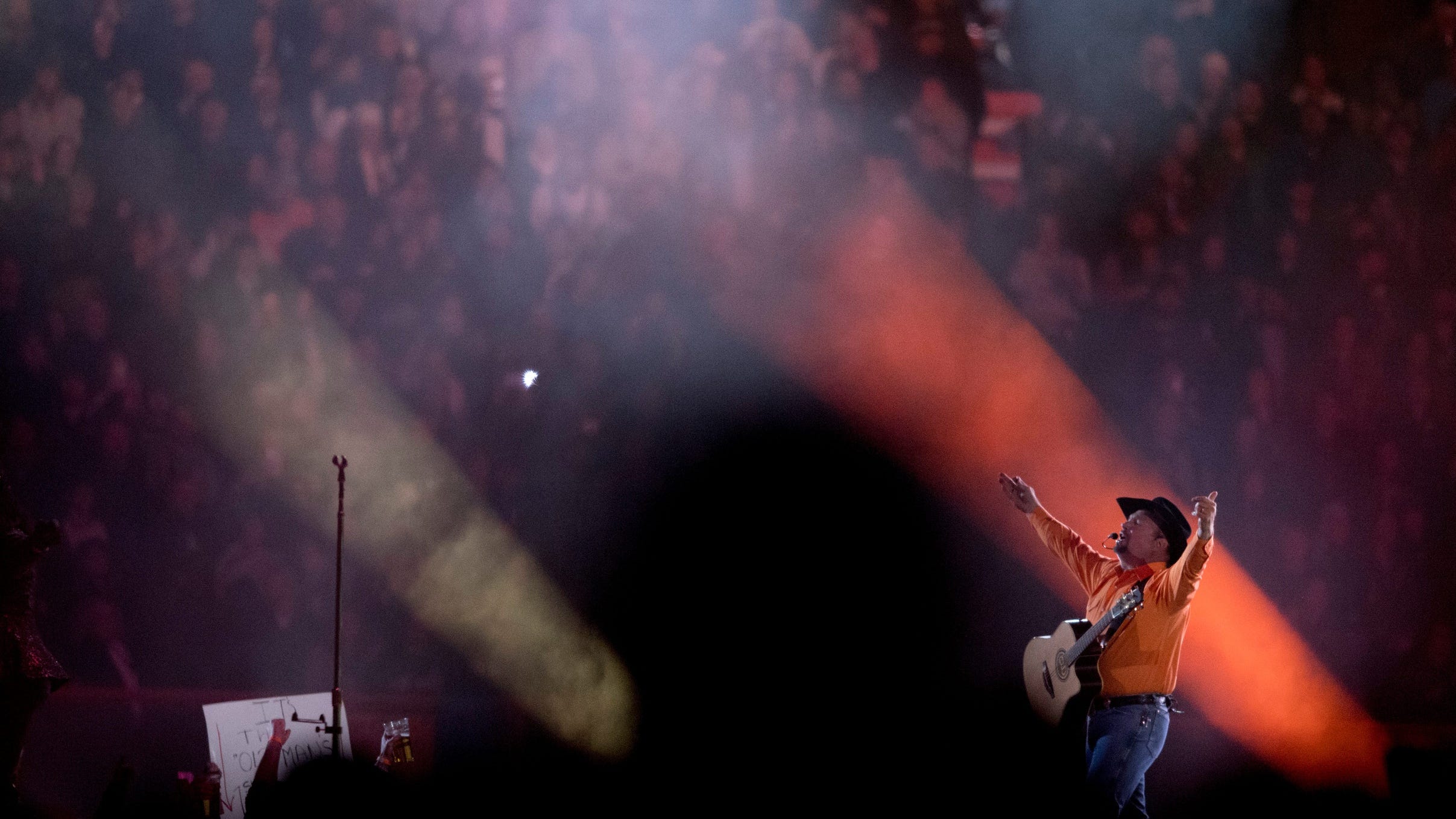Traffic information for Garth Brooks stadium concert