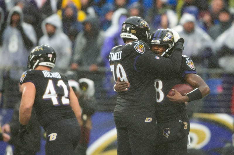 Lamar Jackson and the Ravens won their 10th game Sunday. 