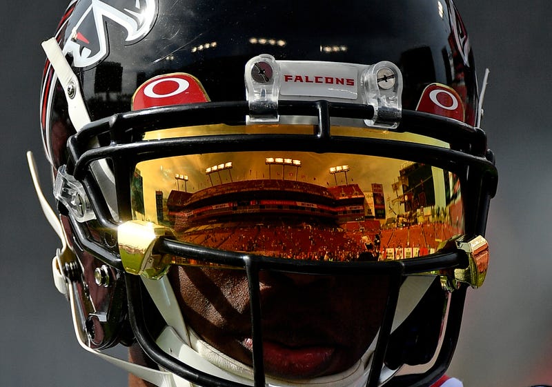 Atlanta Falcons wide receiver Julio Jones (11) warms up prior to the game against the Tampa Bay Buccaneers at Raymond James Stadium. 