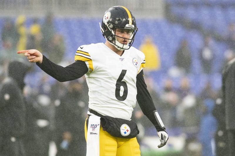 Devlin Hodges with the Steelers in 2019