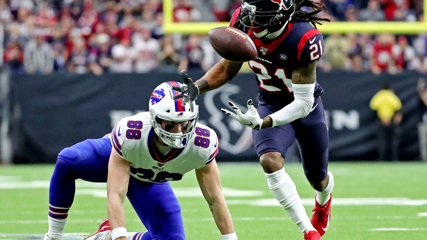Saints swing trade for Texans CB Bradley Roby, but he'll be suspended Week 1: report