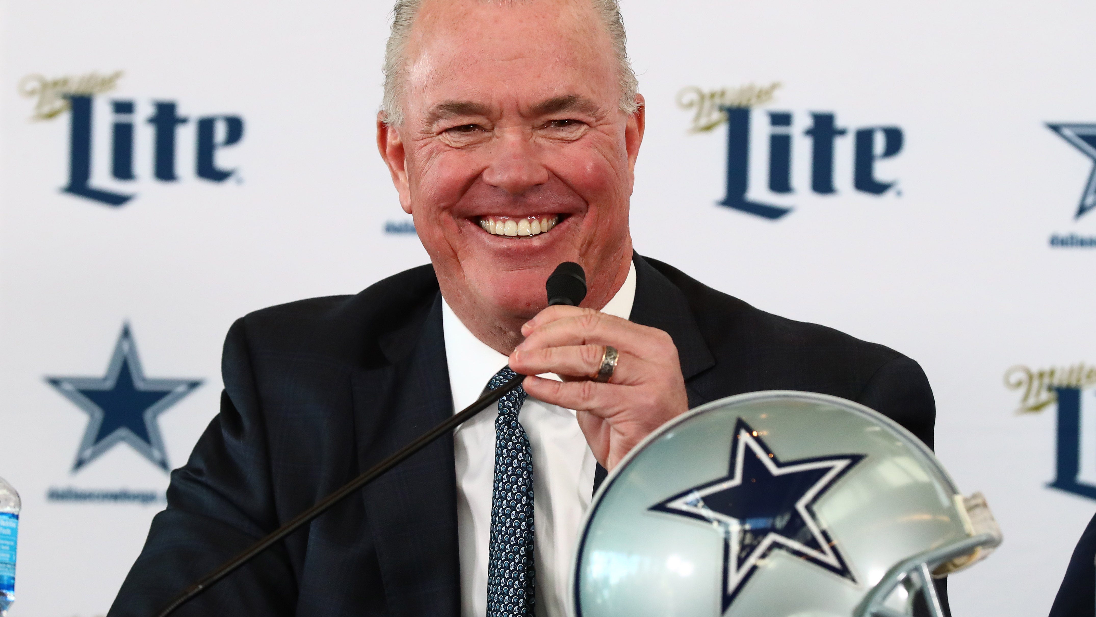 Stephen Jones: Cowboys 'not done yet' in free agency