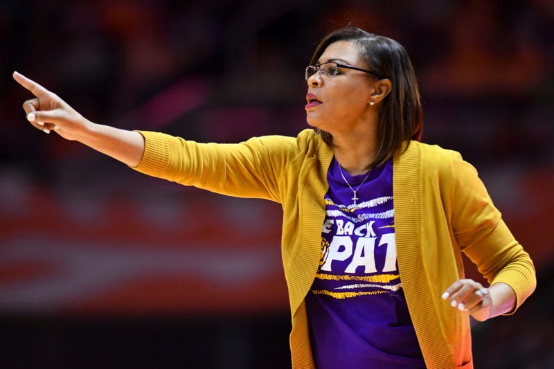 LSU basketball coach Nikki Fargas yells out directions to her players during the NCAA basketball game at Tennessee on Sunday, January 26, 2020
