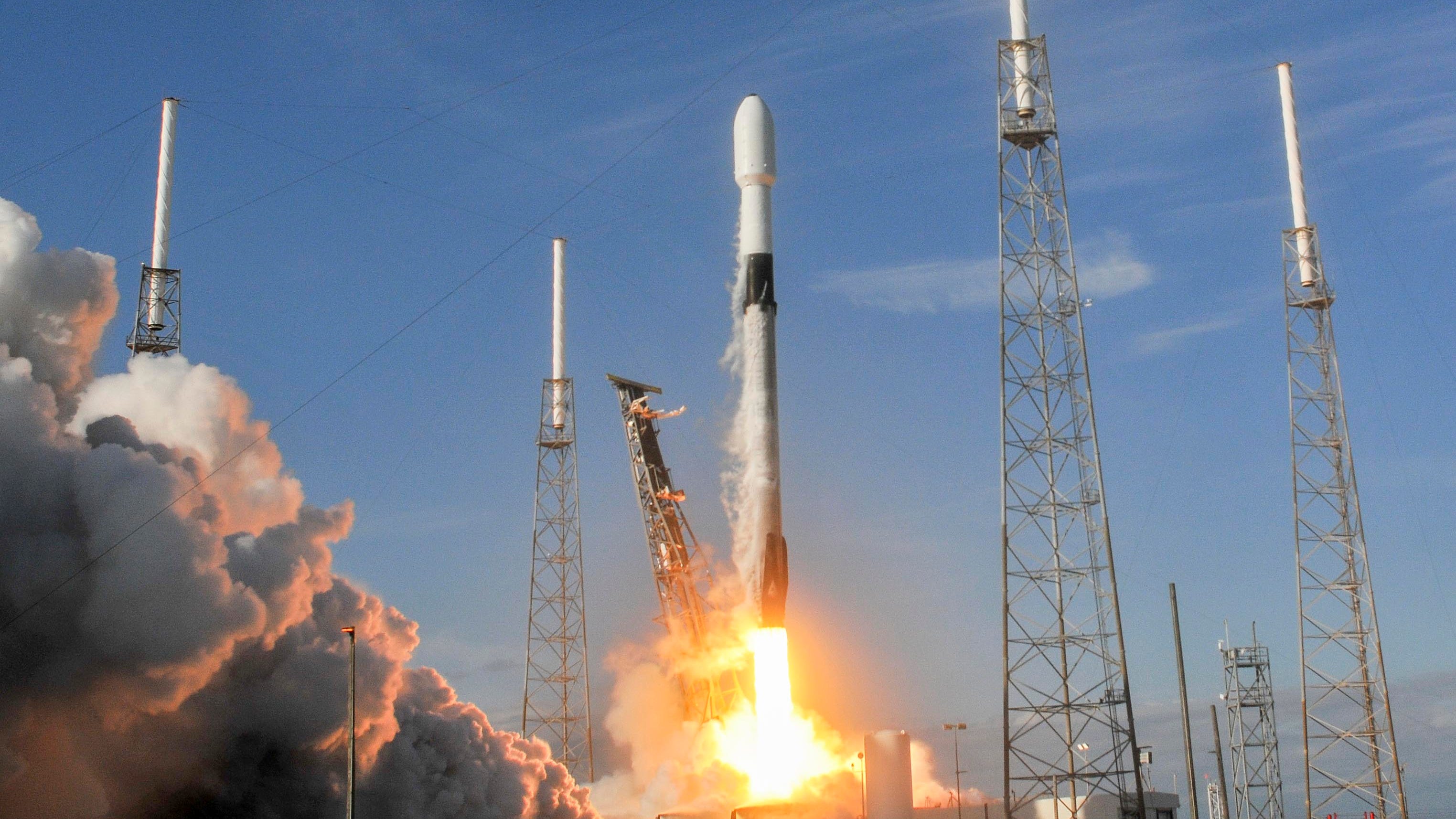 Elon Musk announces plans for second SpaceX engine factory near Waco