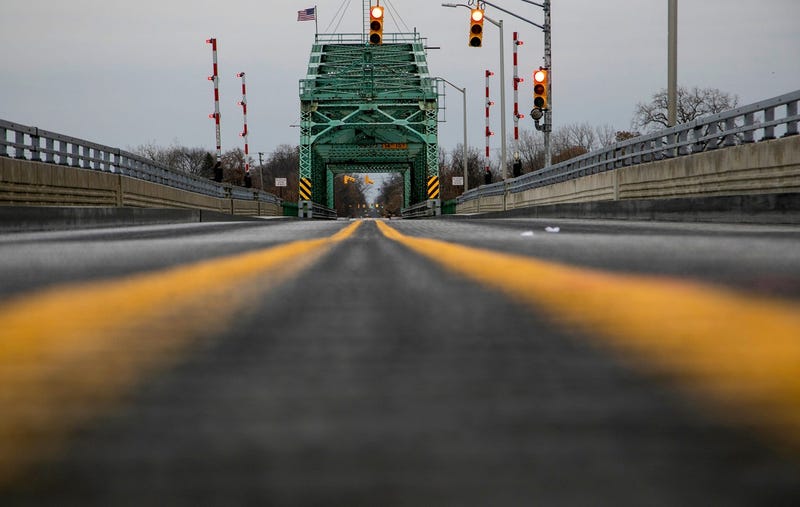 Grosse Ile bridge closed for bridge repairs