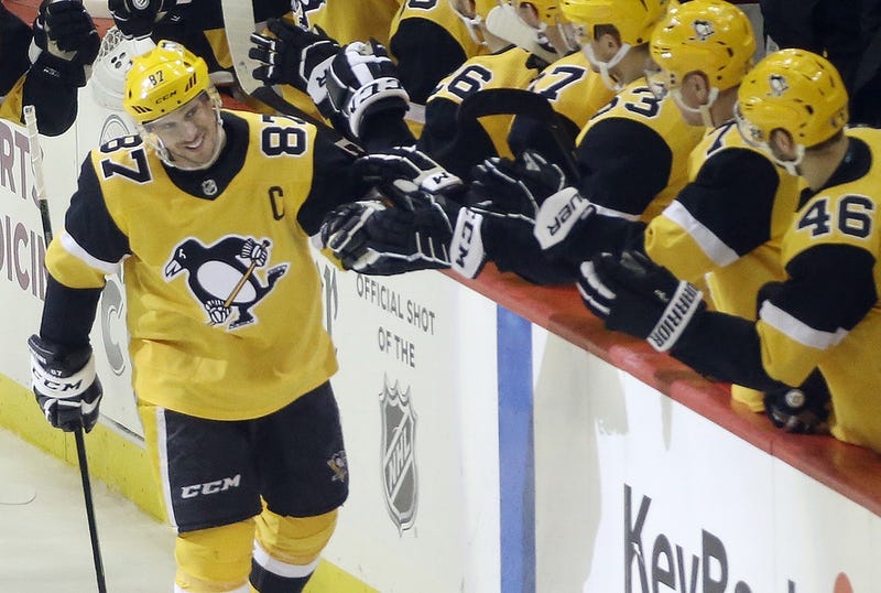 Crosby tapping with bench