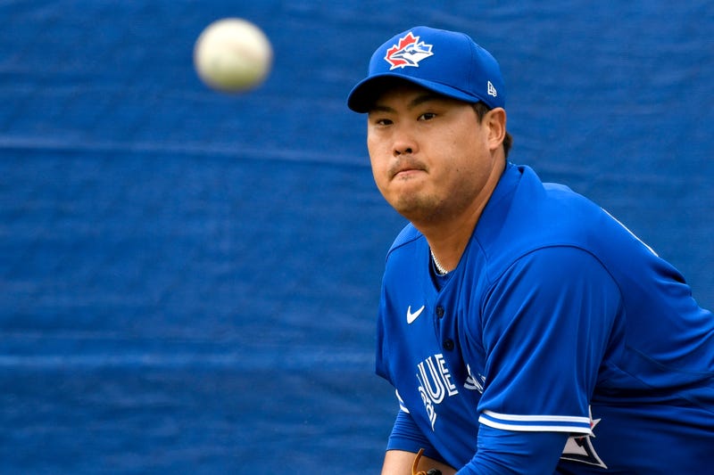 Hyun-jin Ryu 