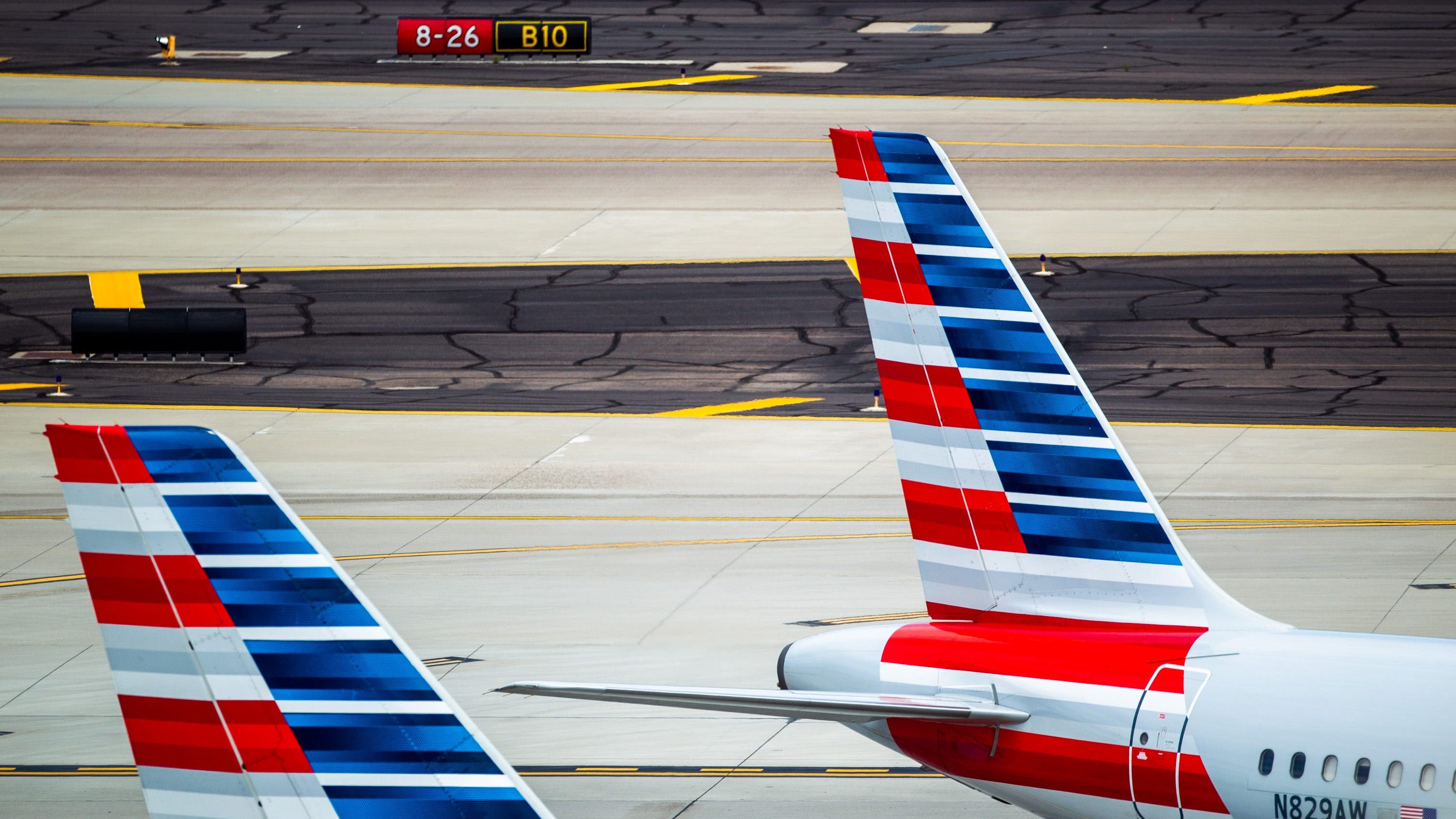 American Airlines pilots picket outside DFW Airport in search of new contract
