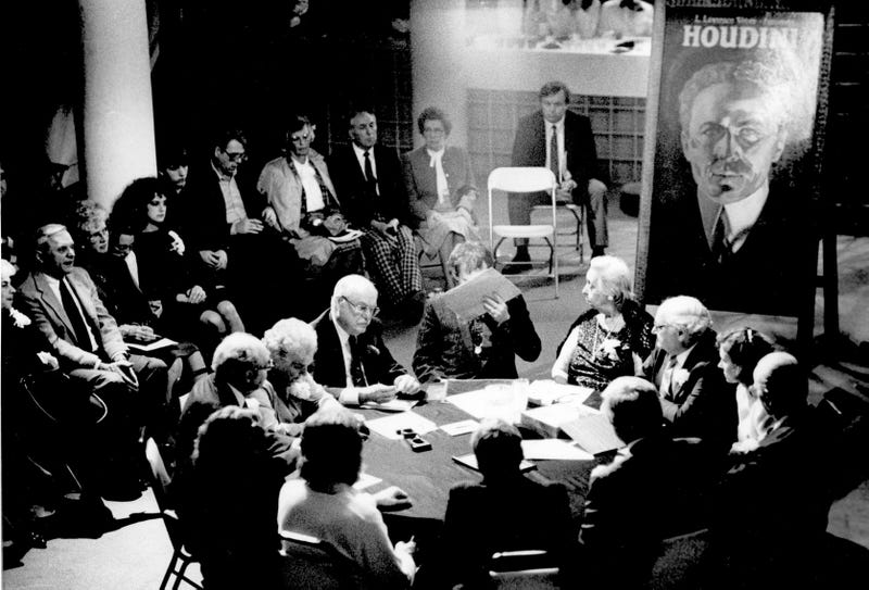 Seance held for Harry Houdini on Halloween