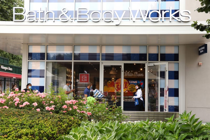 Bath and Body Works storefront