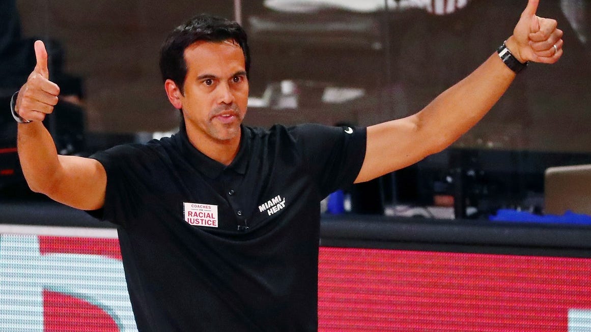Erik Spoelstra raves about progress of Pistons' young guns