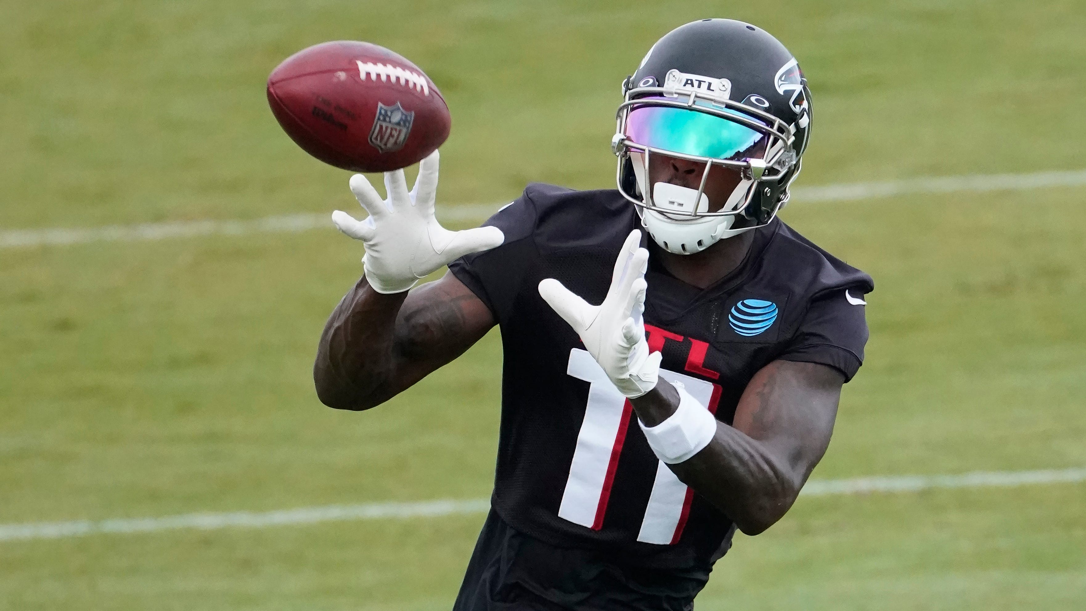 Reports: Falcons receiving calls about Julio Jones