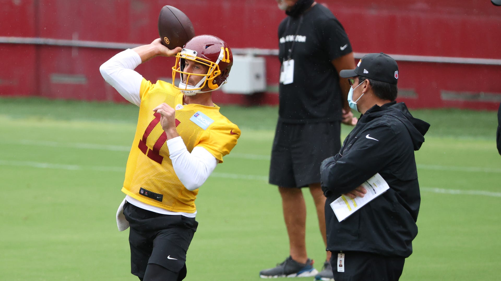 WATCH: Alex Smith back from injury, warming up at FedEx Field