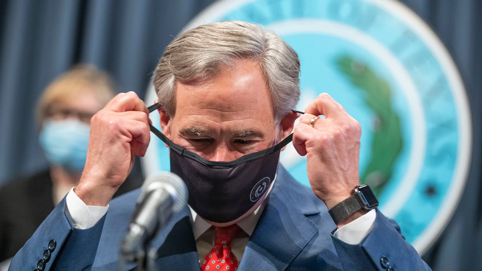 Abbott issues executive order prohibiting government mask mandates in Texas