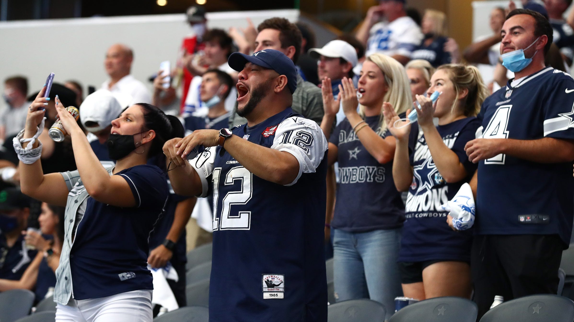 Study: Dallas Cowboys fans biggest complainers in NFL