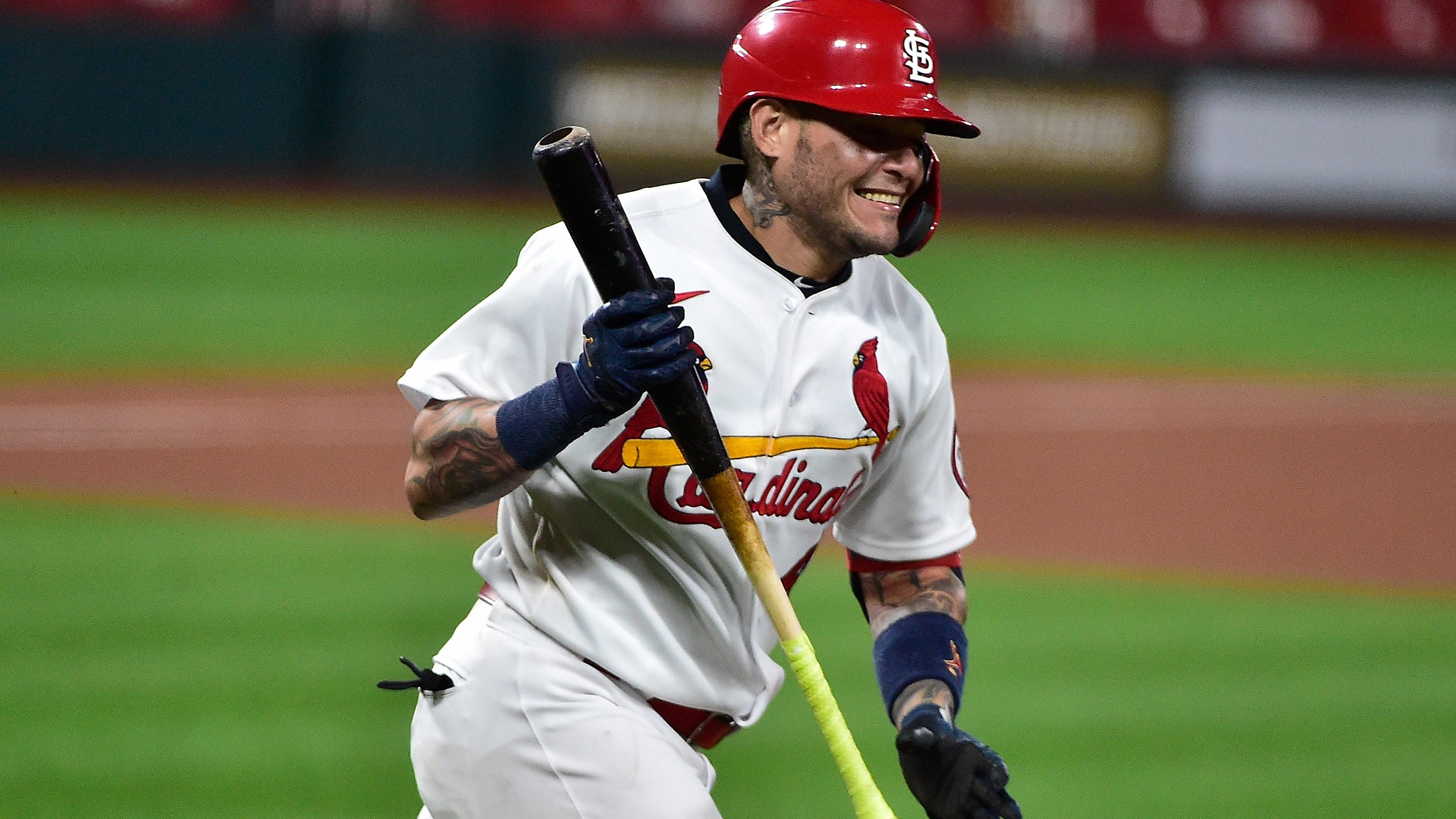 Yadier Molina wants to play in his 40's, reportedly seeking multi-year deal