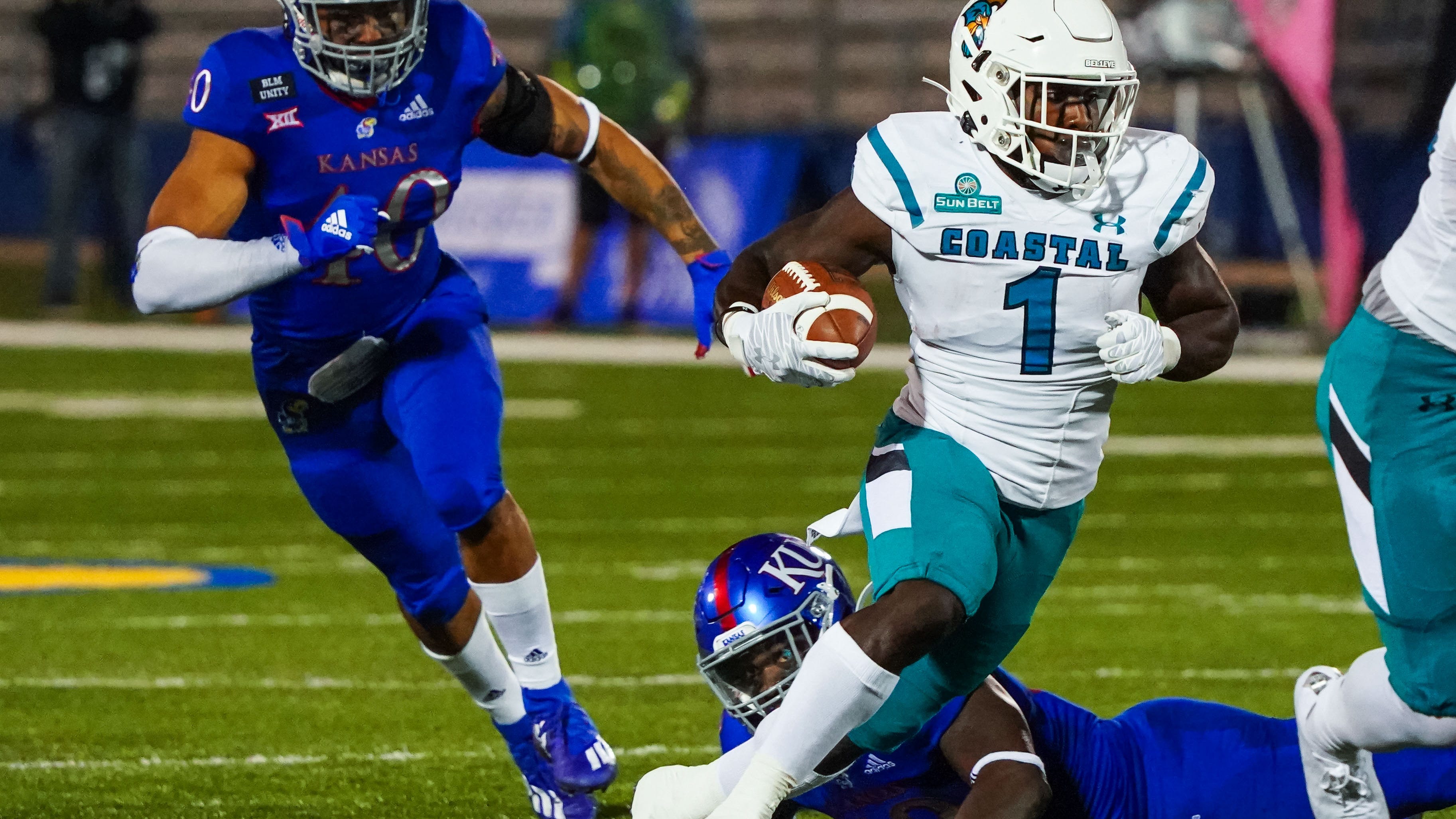 Patriots reportedly sign running back C.J. Marable