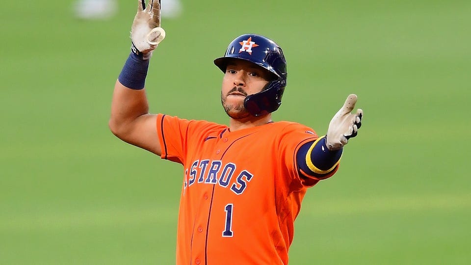 Report: 'No sign of traction' on Astros' extension offer to Carlos Correa