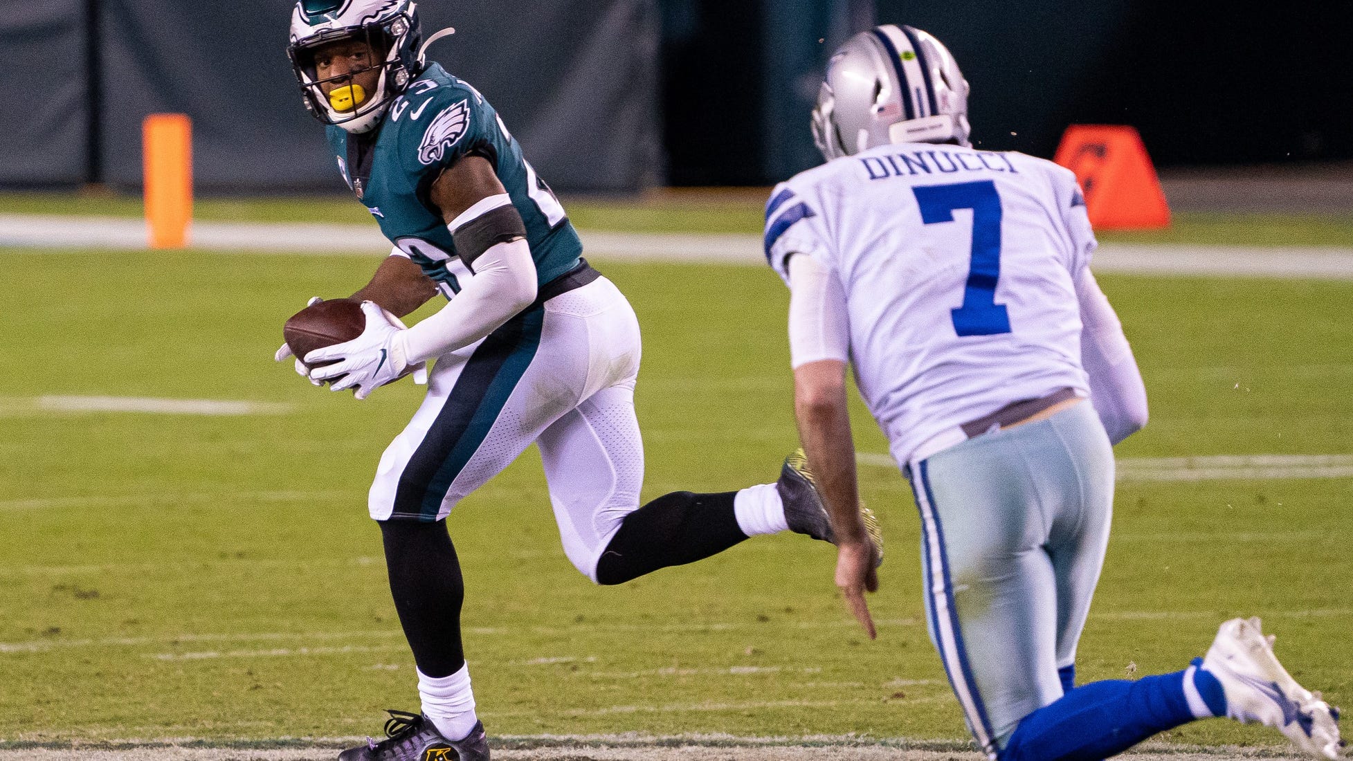 Cowboys at 2-6: Playoff push or turn to tank?