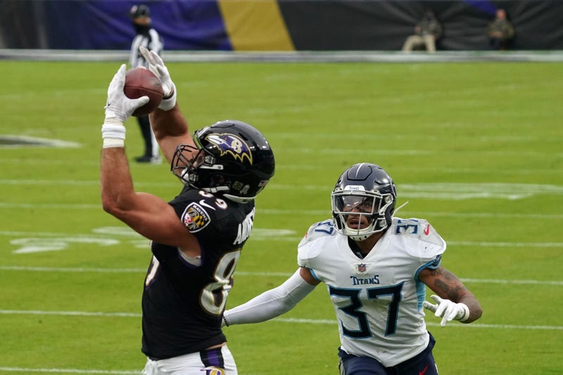 Ravens TE Mark Andrews catches a TD pass against the Titans during Balitmore's 30-24 loss to the Tennessee Titans.