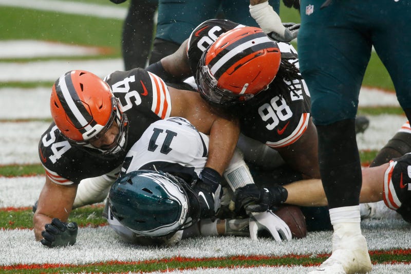 Oliver Vernon and Sheldon Richardson
