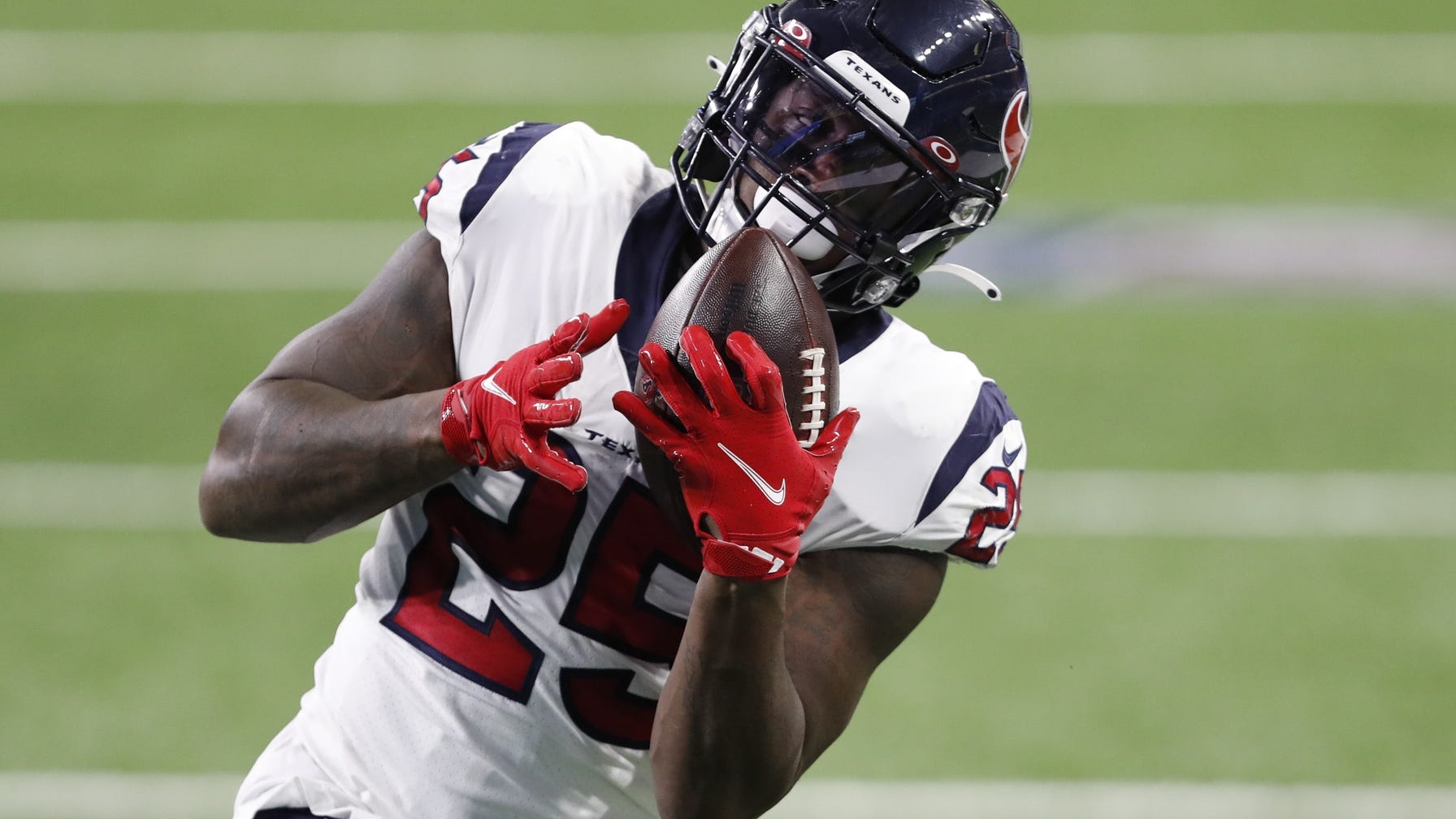 Texans RB Duke Johnson 'day-to-day' with neck injury