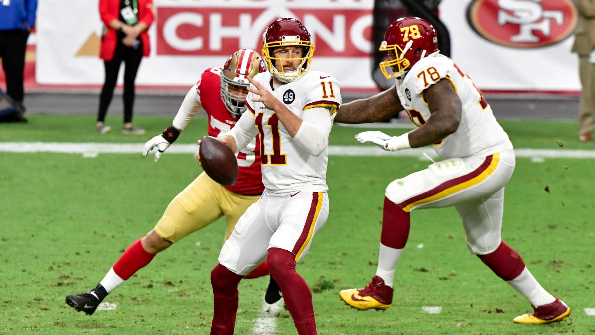 Alex Smith exits game vs. 49ers with leg injury, Dwayne Haskins plays 2nd half