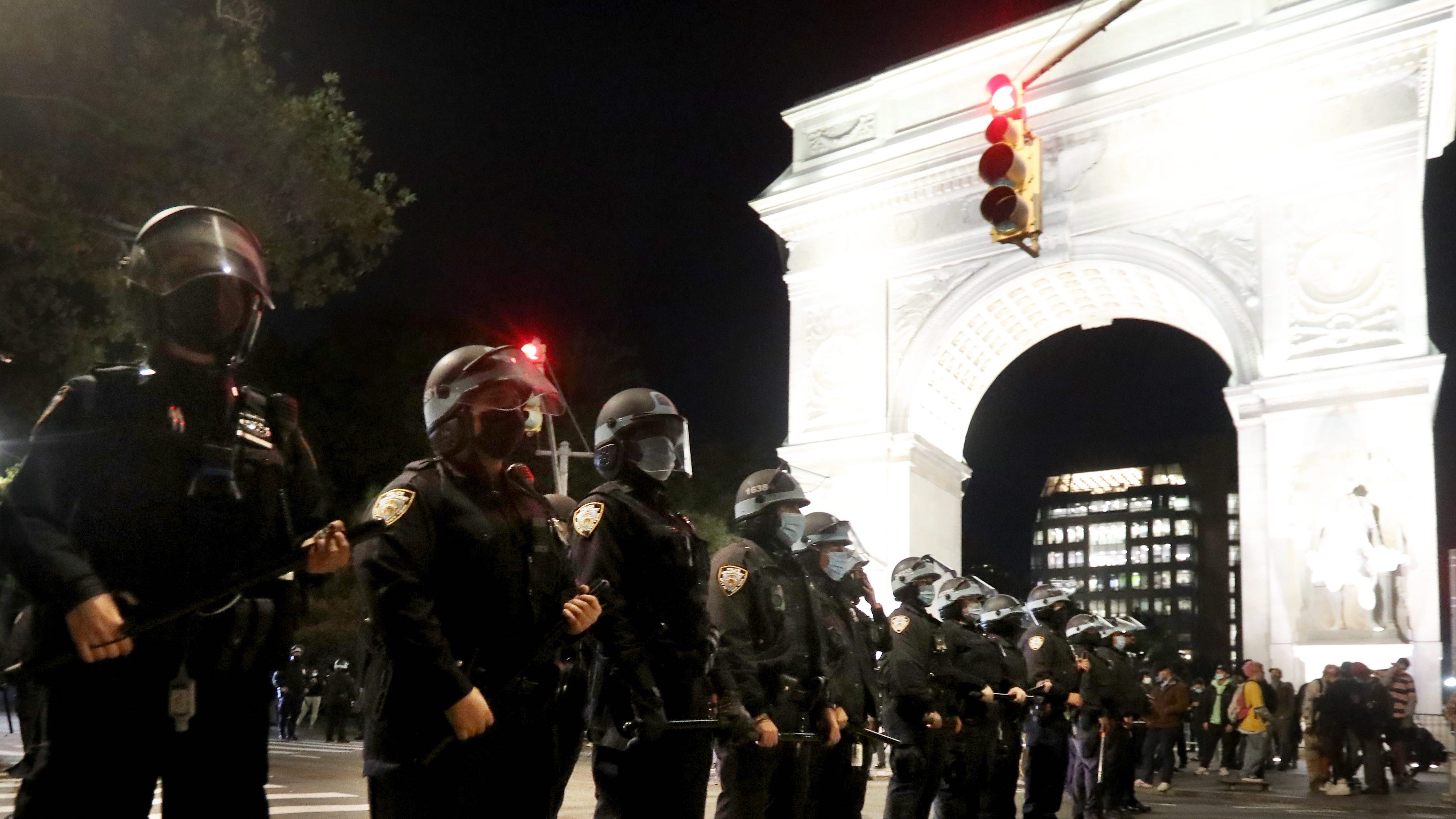 23 arrested, 8 officers hurt in clashes over Washington Square Park curfew