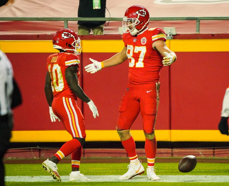 Tyreek Hill and Travis Kelce