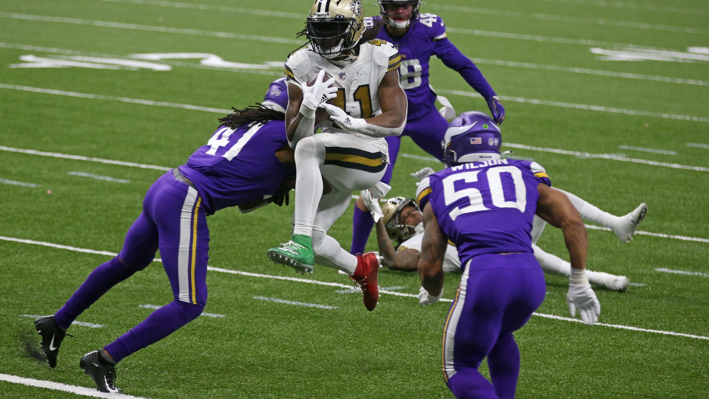 Alvin Kamara credits Saints O-line for 6-TD performance