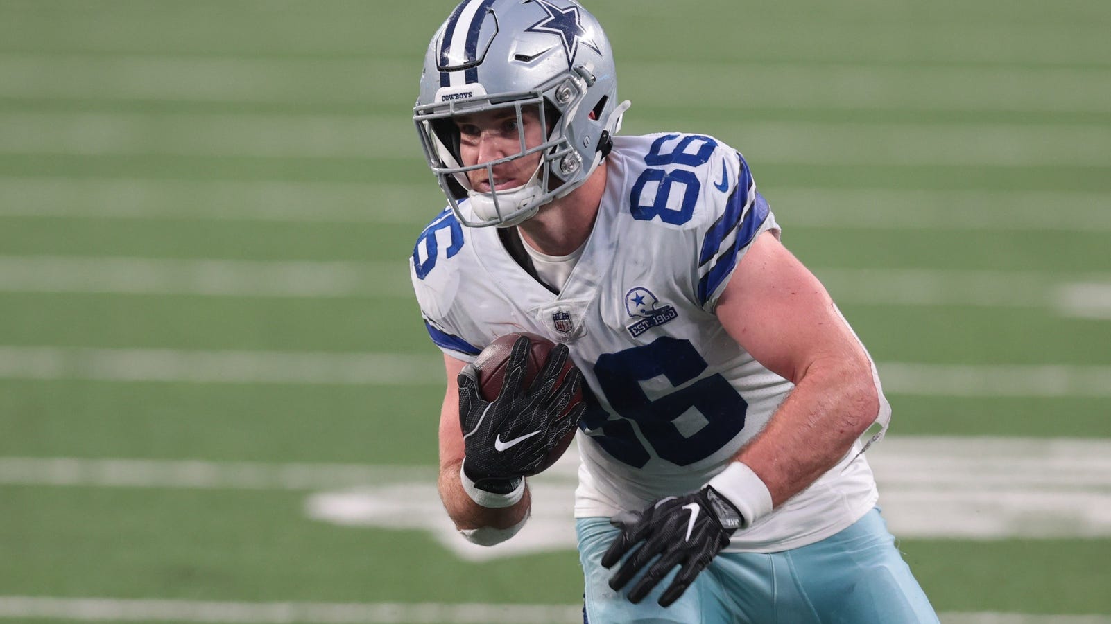 Does Dalton Schultz’s production warrant top 5 TE money?