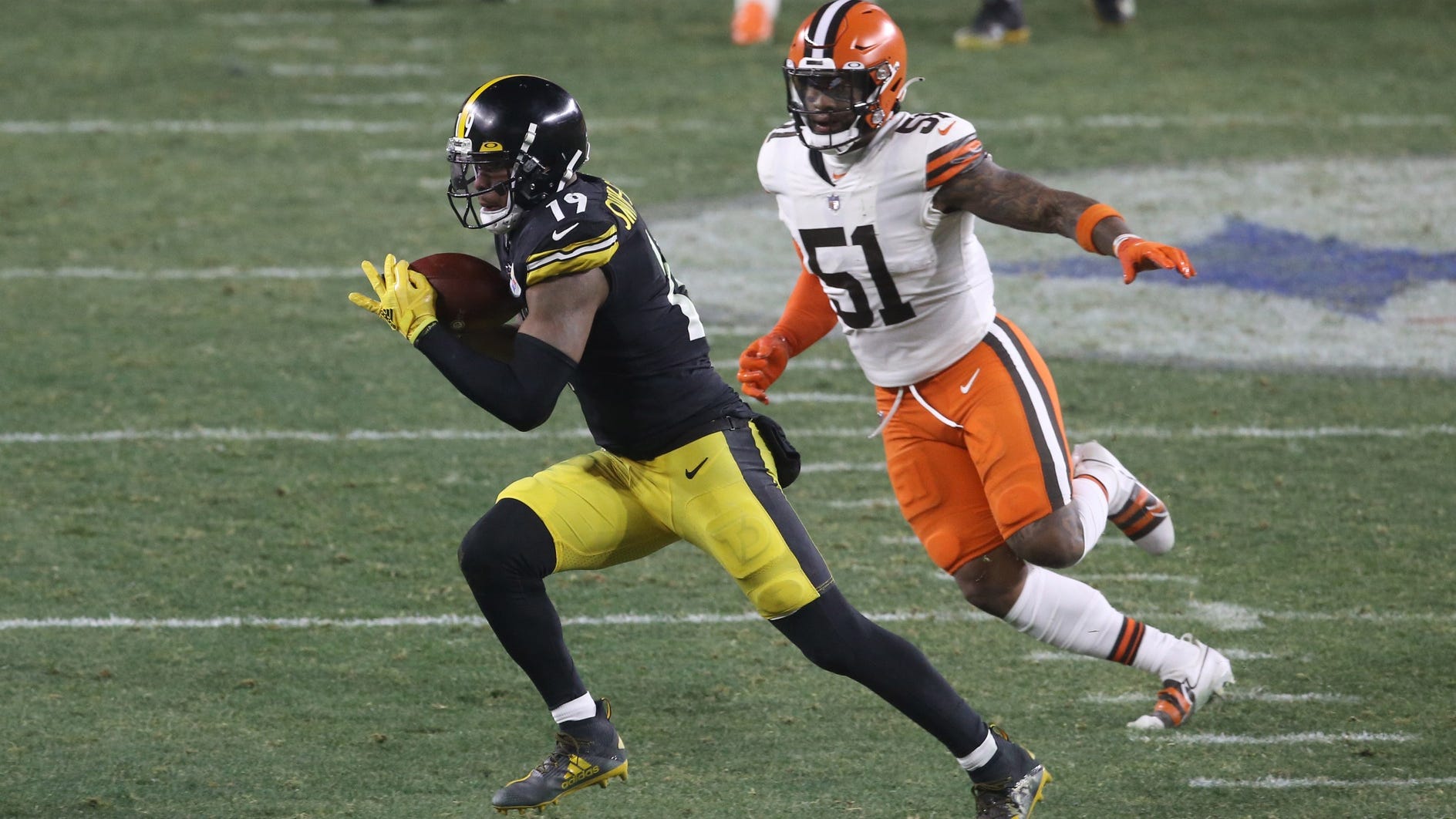 JuJu does TikTok dance while Steelers down 48-29