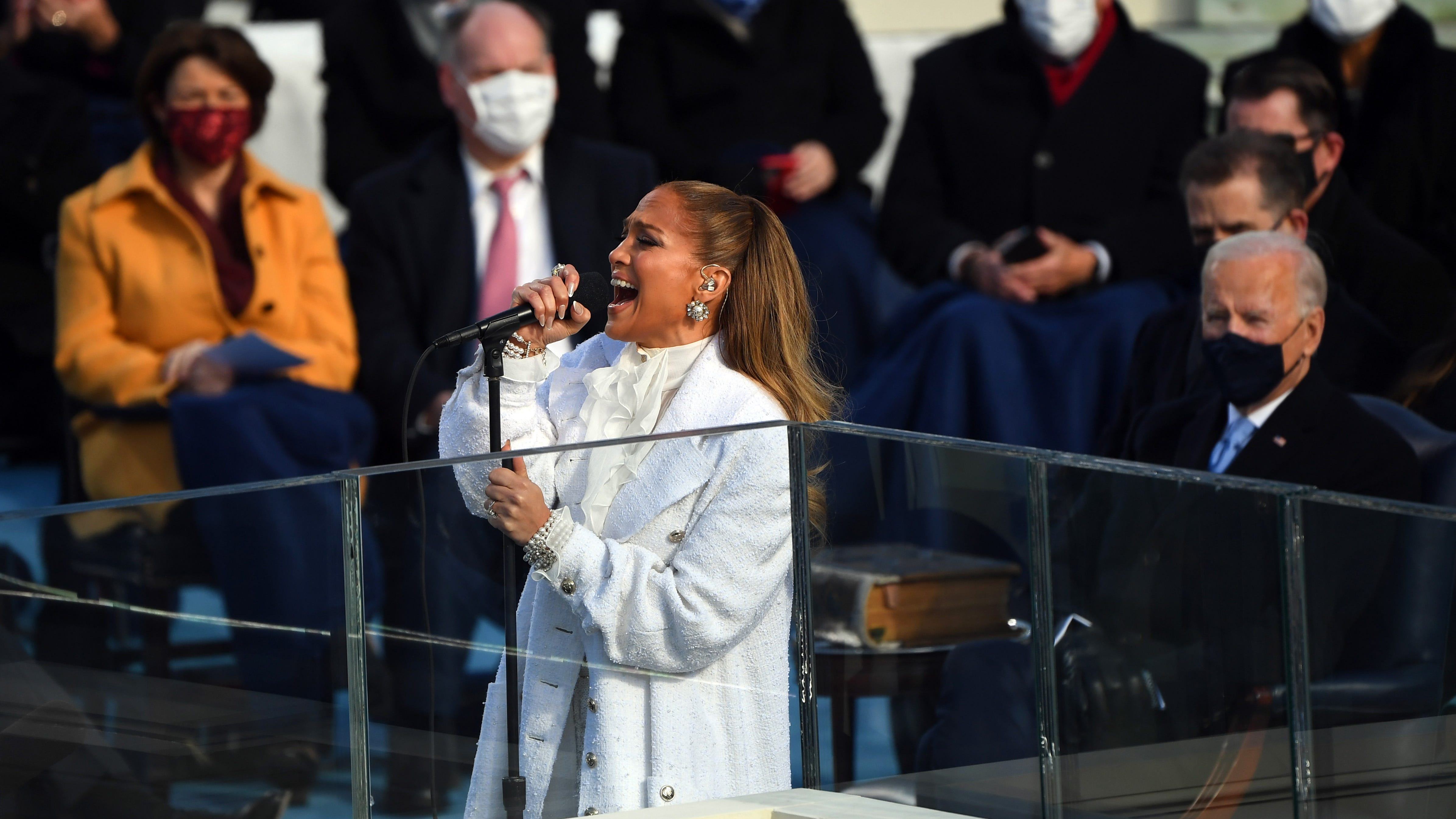 VIDEO: Bronx native Jennifer Lopez sings 'This Land Is Your Land, 'America The Beautiful' at inauguration