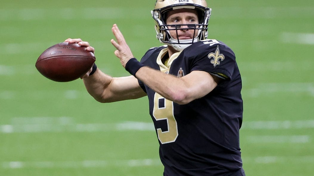 Drew Brees pokes fun at his outfit in throwback video