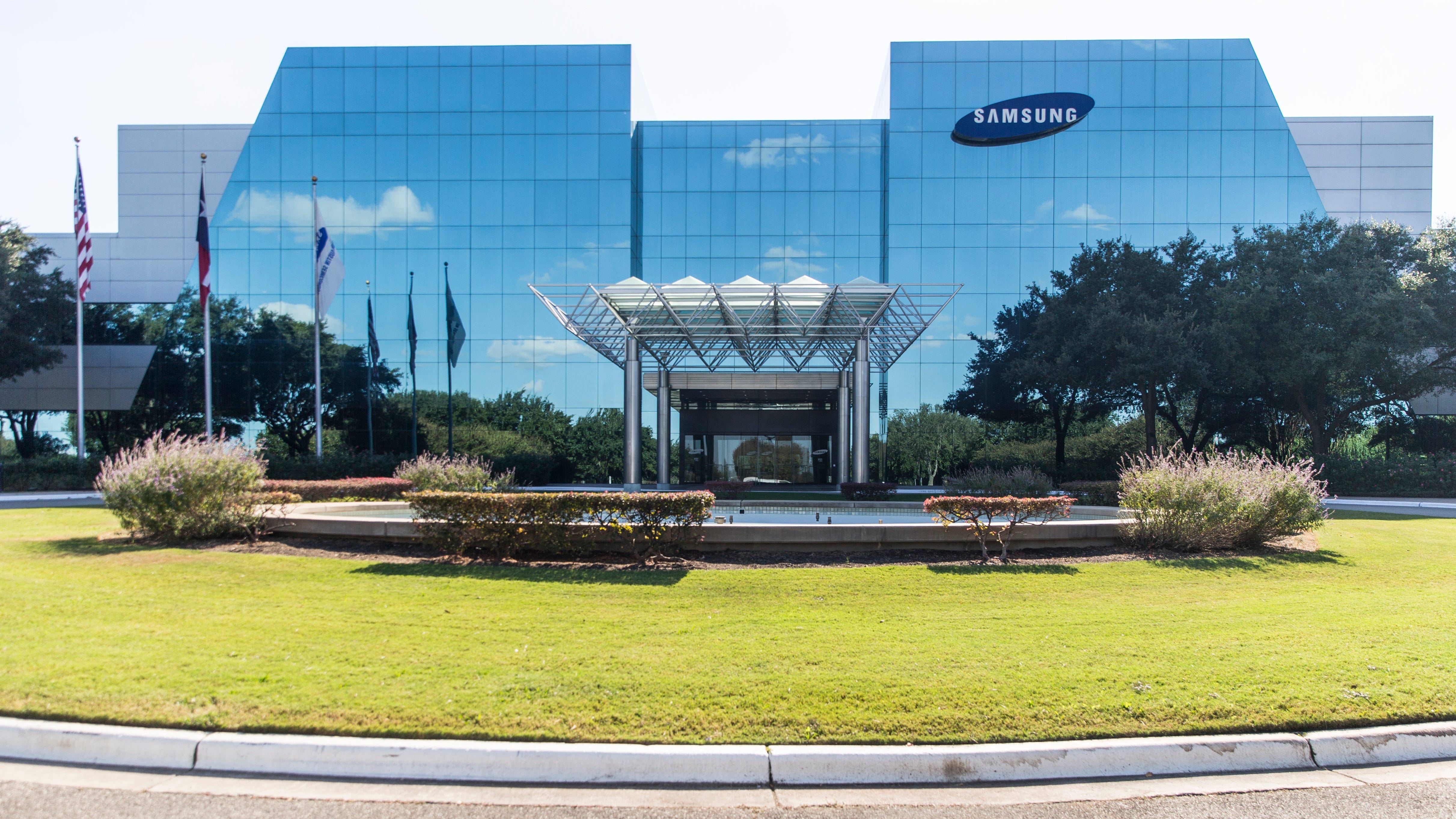 Samsung seeks $1 billion in tax incentives to build new $17 billion Austin plant, create 1,800 jobs