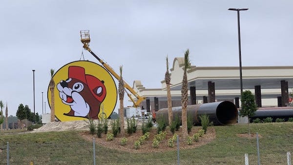"World's smallest" Buc-ee's opens in West Texas desert