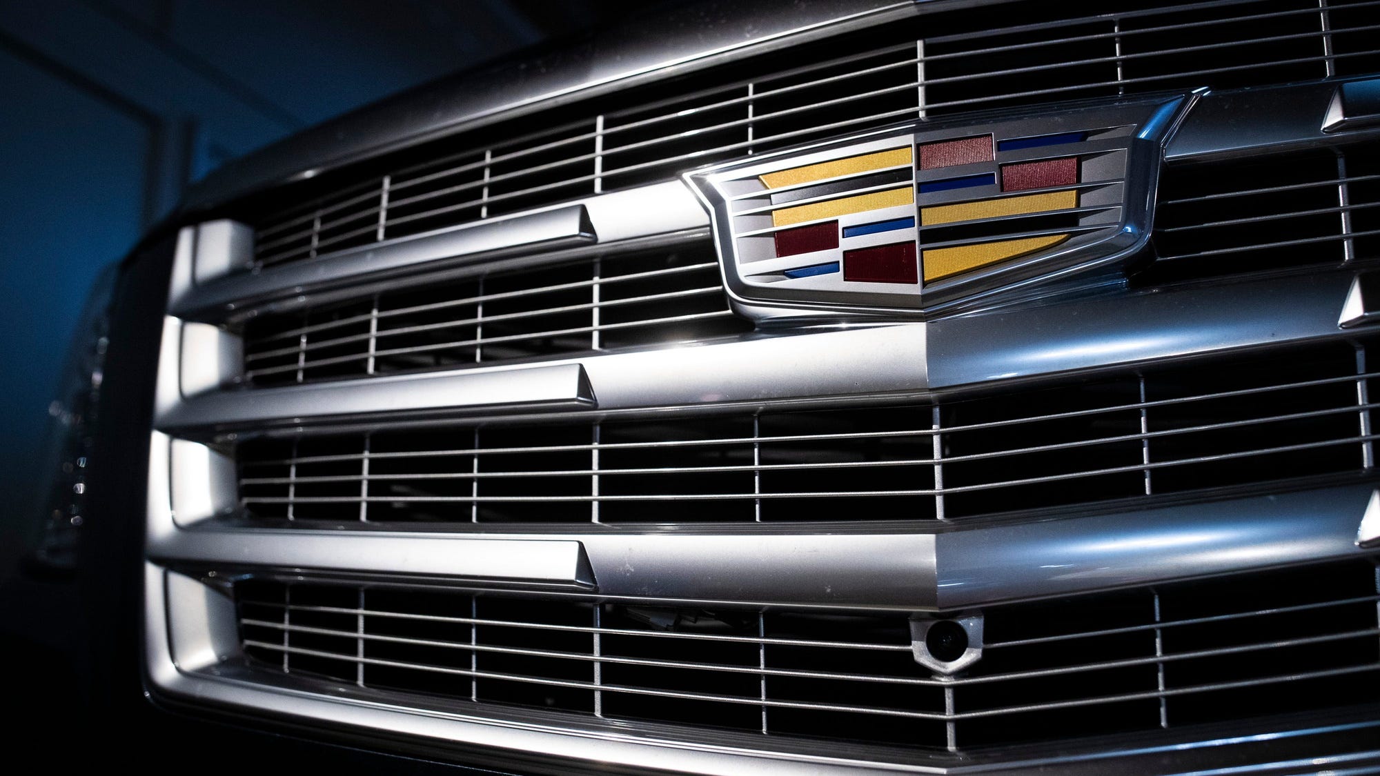 GM recalls under 500,000 SUVs over issue with rivet heads in third-row seat belts