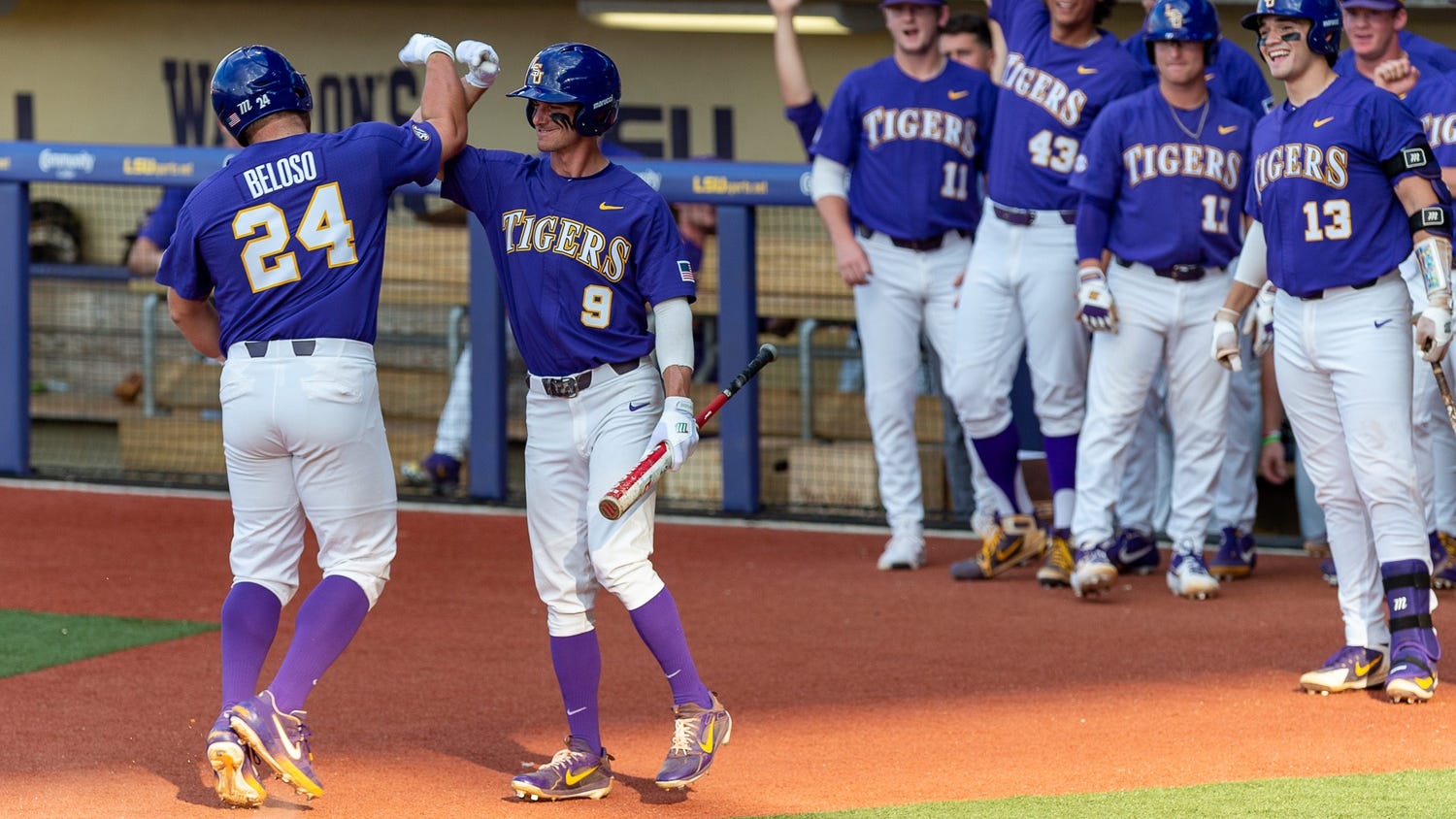Look: LSU's Hayden Travinski, Cade Beloso go back-to-back HRs for 2nd straight game