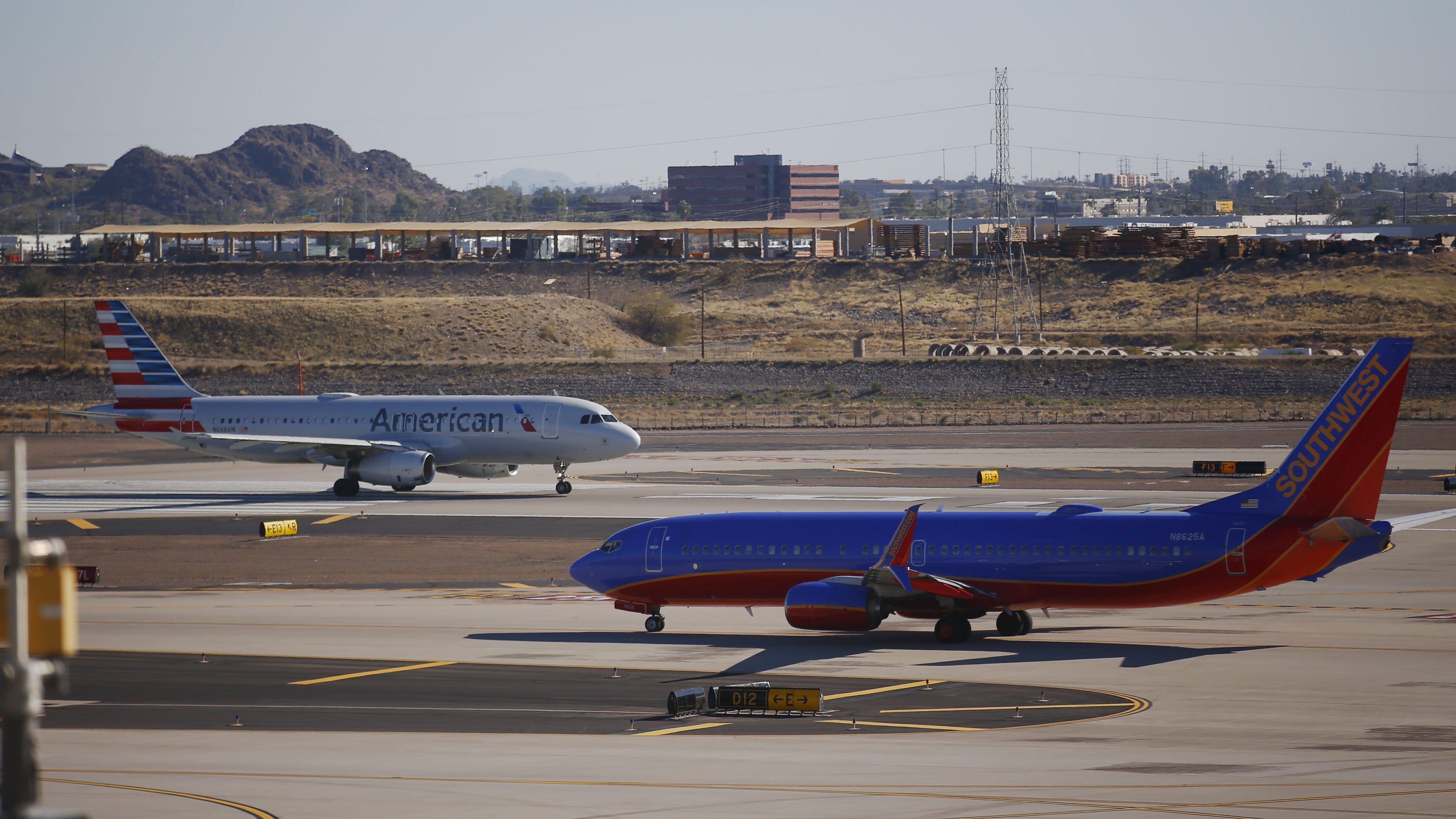 American, Southwest to end mask enforcement after judge's ruling