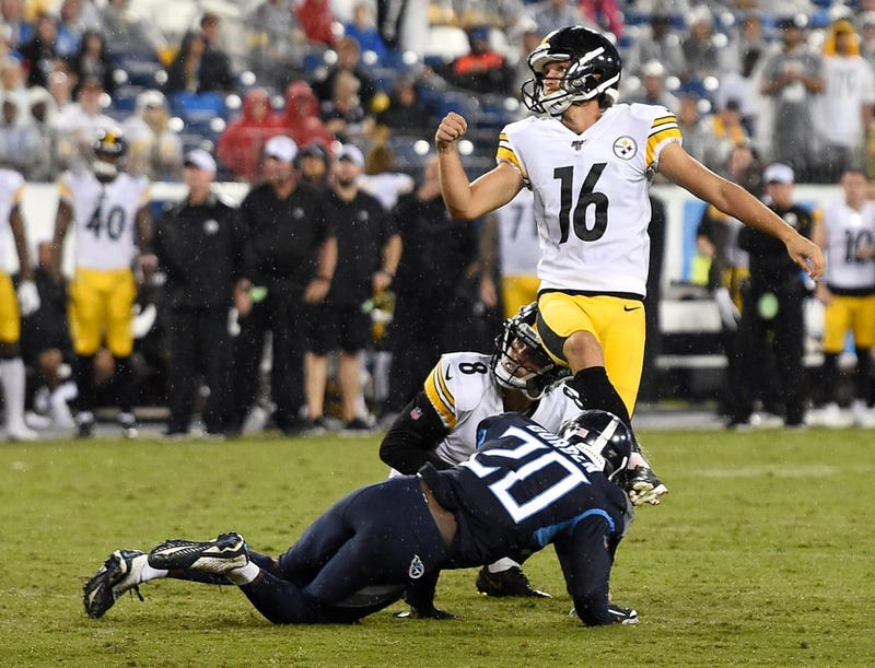 Matthew Wright kicking for the Steelers